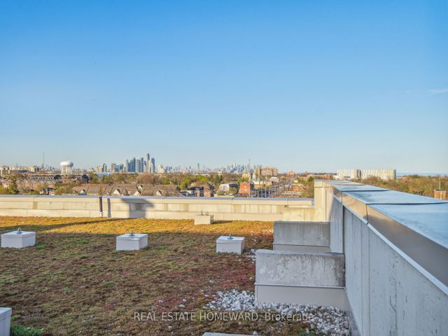 214 - 3563 Lake Shore Blvd