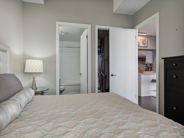 1803 - 2212 Lake Shore Blvd W