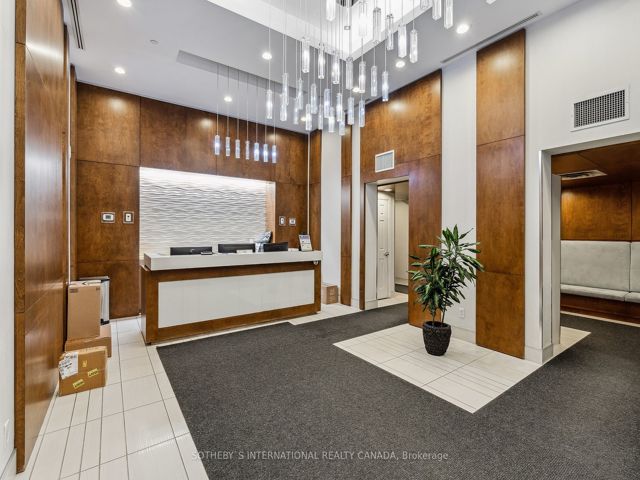 1803 - 2212 Lake Shore Blvd W