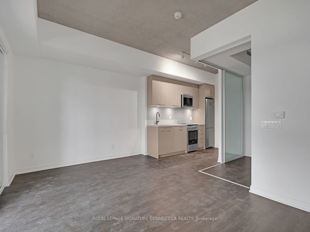 519 - 1808 St Clair Ave W
