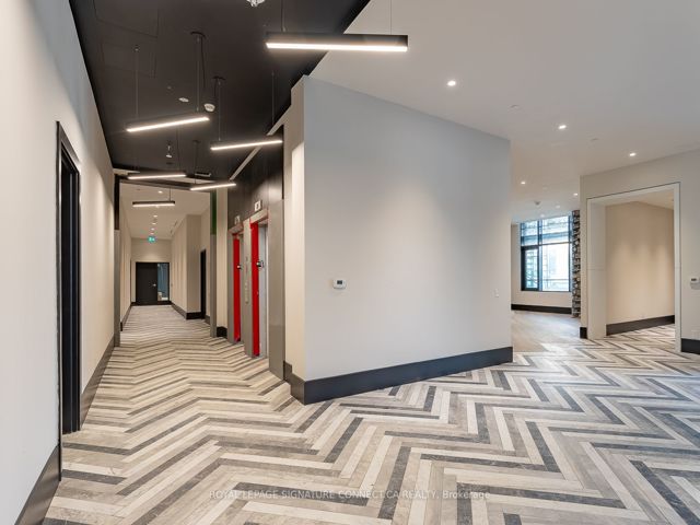 519 - 1808 St Clair Ave W