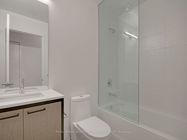 519 - 1808 St Clair Ave W