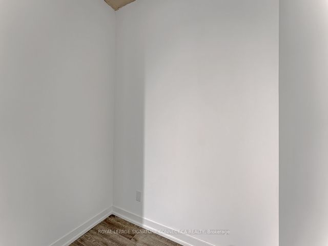 519 - 1808 St Clair Ave W