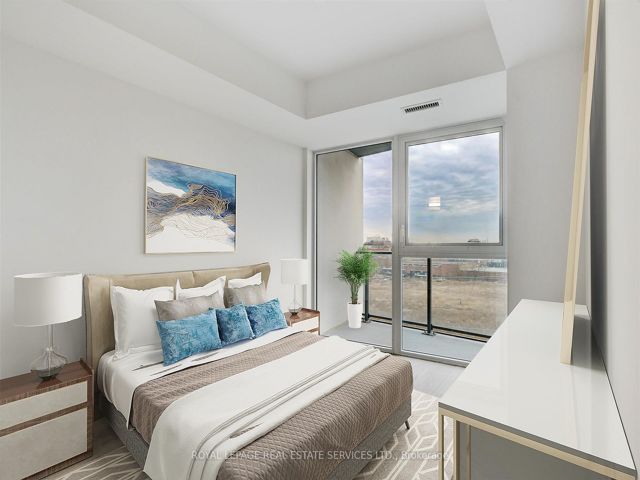 523 - 36 Zorra St