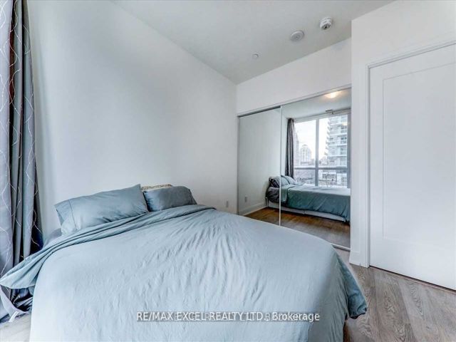 415 - 70 Annie Craig Dr