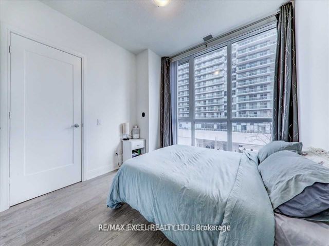 415 - 70 Annie Craig Dr