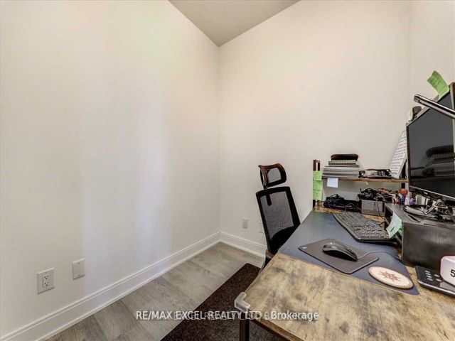 415 - 70 Annie Craig Dr