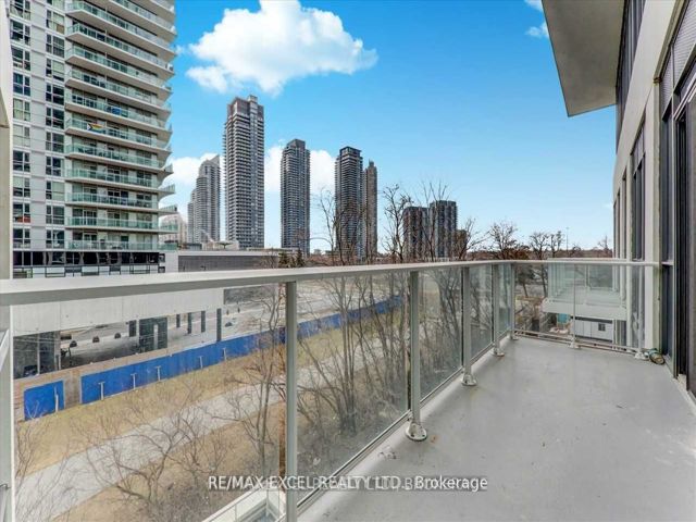 415 - 70 Annie Craig Dr