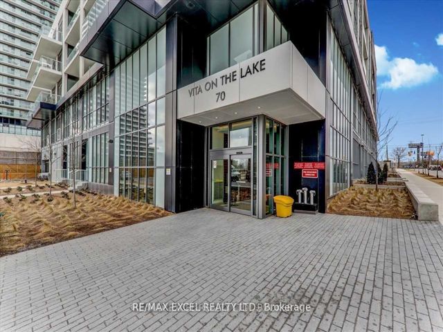 415 - 70 Annie Craig Dr