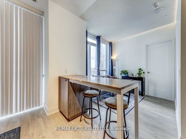 415 - 70 Annie Craig Dr