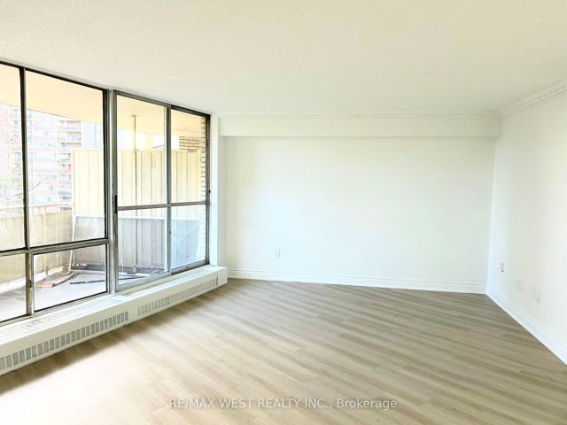 306 - 330 Dixon Rd