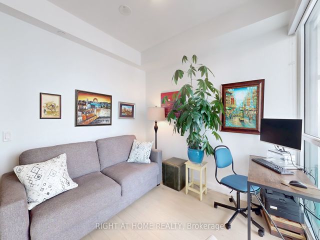 3510 - 10 Park Lawn Rd