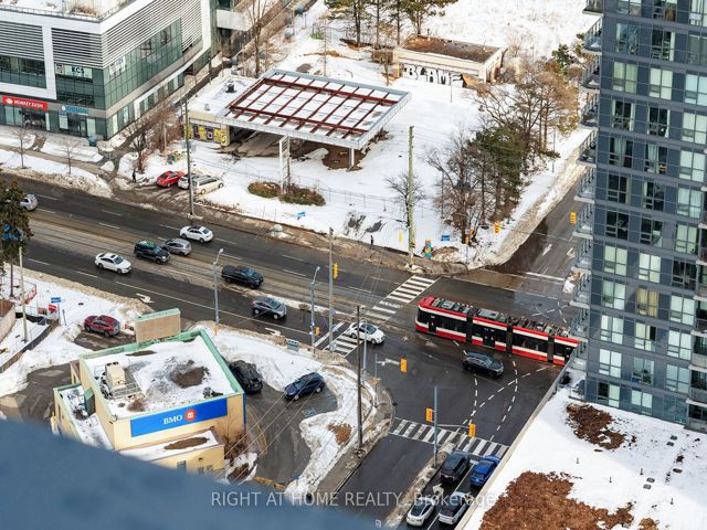 3510 - 10 Park Lawn Rd