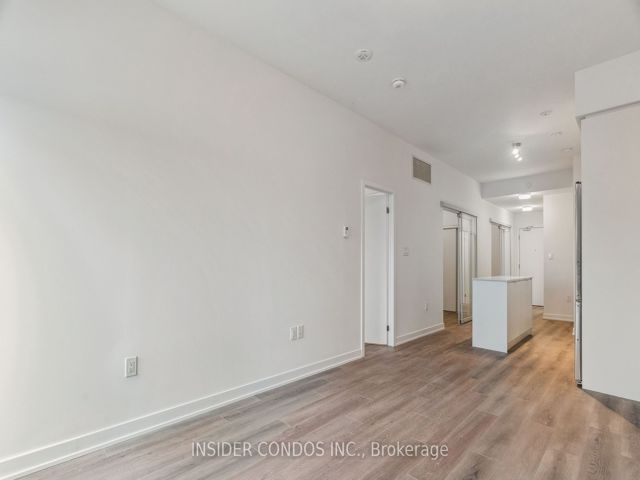 103 - 2433 Dufferin St