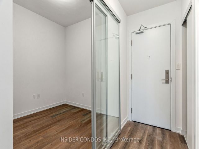 103 - 2433 Dufferin St
