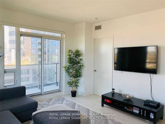 1108 - 2212 Lake Shore Blvd