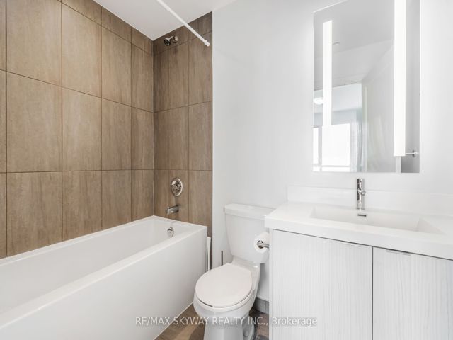 3233 - 5 Mabelle Ave W