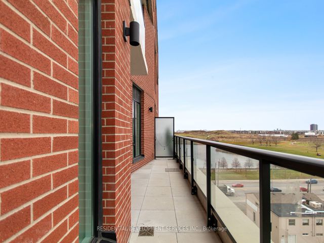 714 - 3100 Keele St