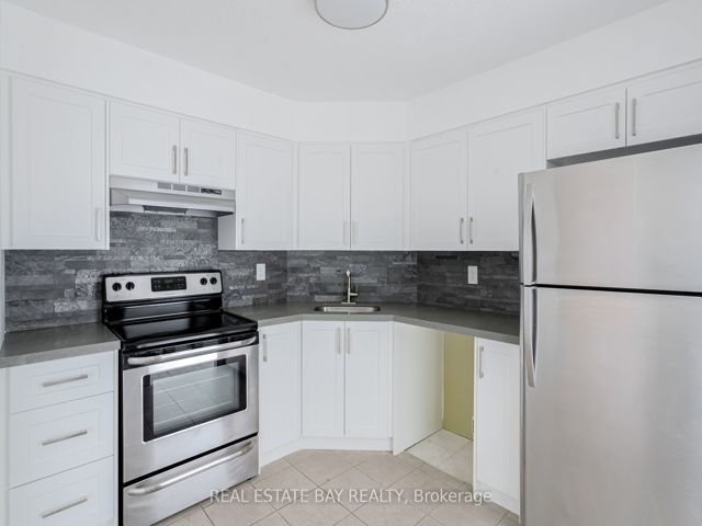 1508 - 61 Markbrook Lane