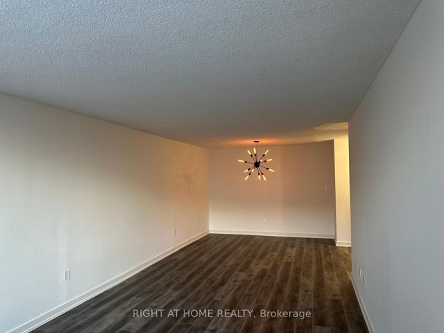 1616 - 320 Dixon Dr
