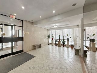 711 - 455 Sentinel Rd