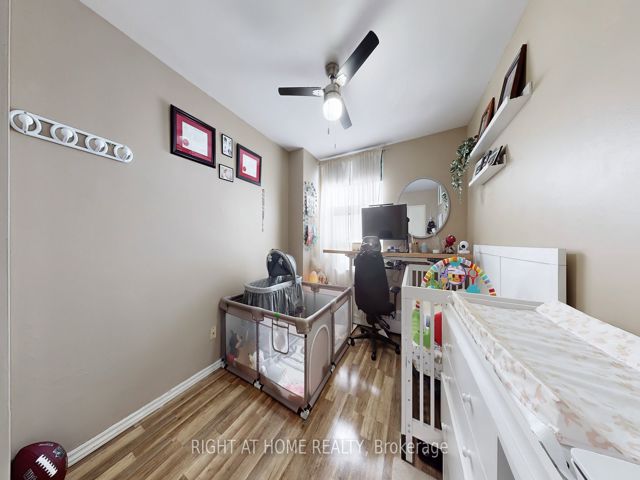 711 - 455 Sentinel Rd