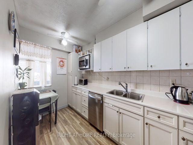 711 - 455 Sentinel Rd