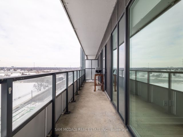1024 - 30 Shore Breeze Dr
