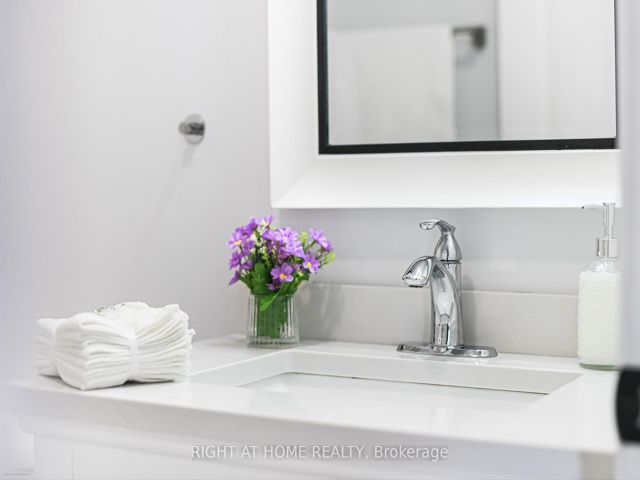 2035 - 85 George Appleton Way