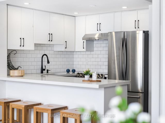 2035 - 85 George Appleton Way