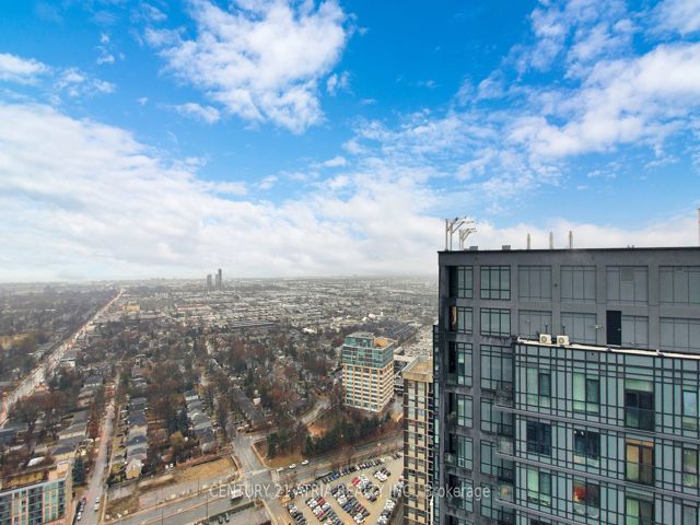 3701 - 7 Mabelle Ave