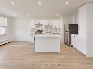 502 - 2961 Dufferin St