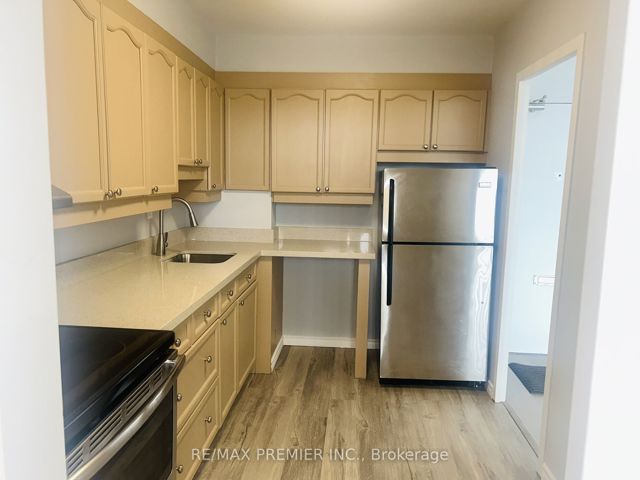 1801 - 1455 Lawrence Ave W