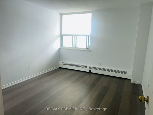 1801 - 1455 Lawrence Ave W