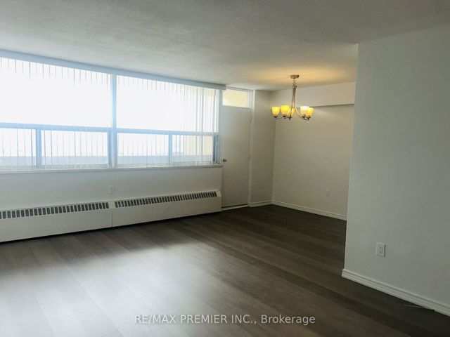 1801 - 1455 Lawrence Ave W