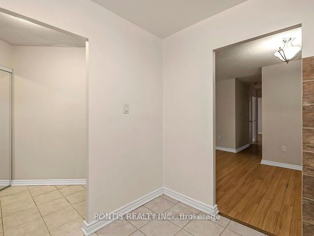 1501 - 380 Dixon Rd