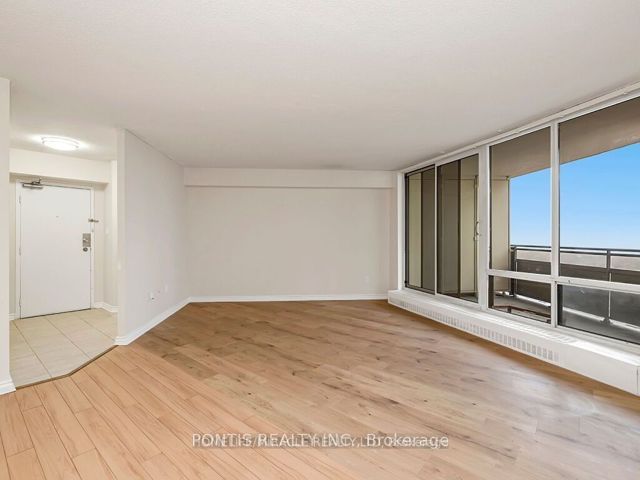 1501 - 380 Dixon Rd