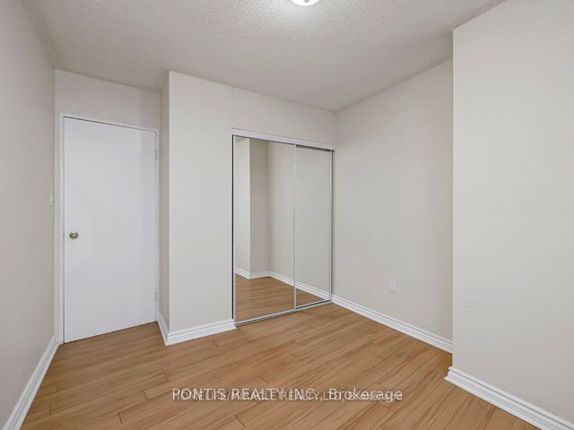 1501 - 380 Dixon Rd
