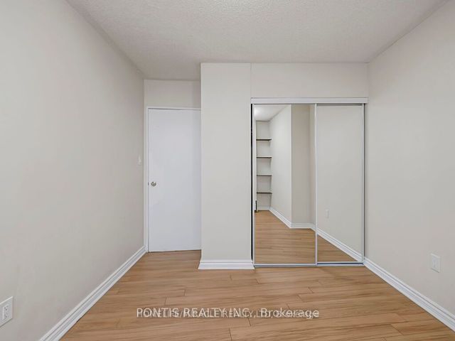 1501 - 380 Dixon Rd
