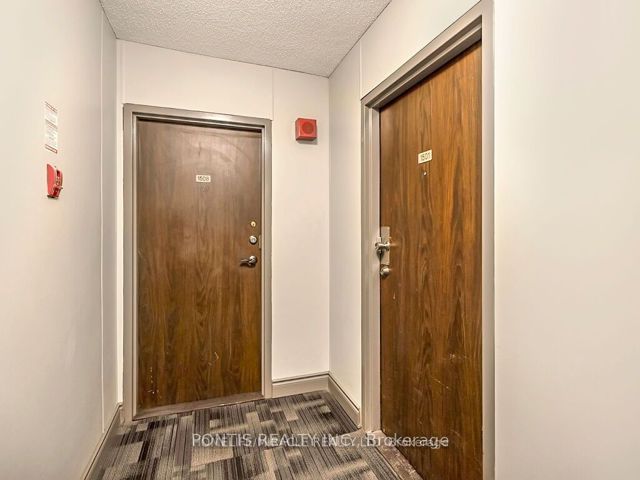 1501 - 380 Dixon Rd