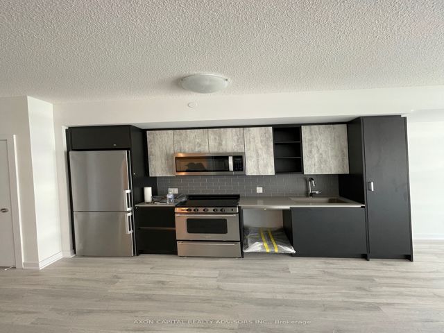 713 - 251 Manitoba St