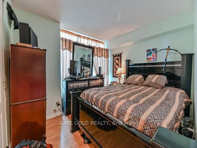 706 - 2470 Eglinton Ave W