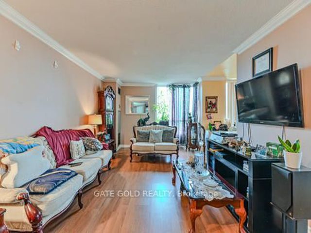 706 - 2470 Eglinton Ave W