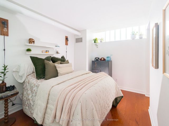 105 - 2 Fieldway Rd