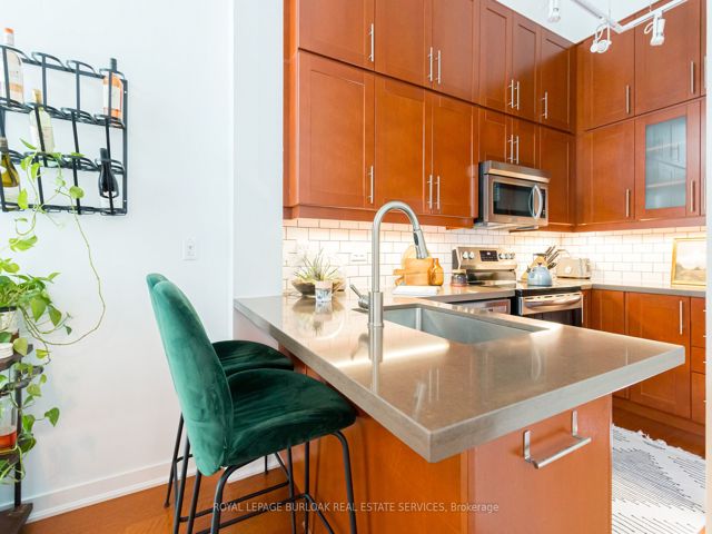 105 - 2 Fieldway Rd