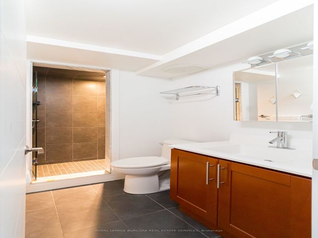 105 - 2 Fieldway Rd