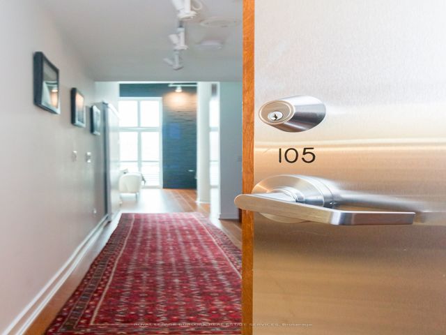 105 - 2 Fieldway Rd