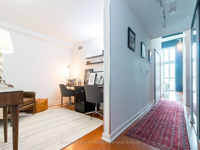 105 - 2 Fieldway Rd