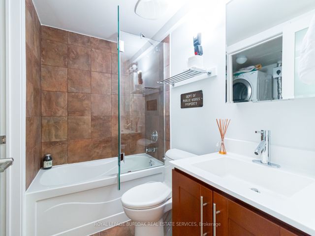 105 - 2 Fieldway Rd