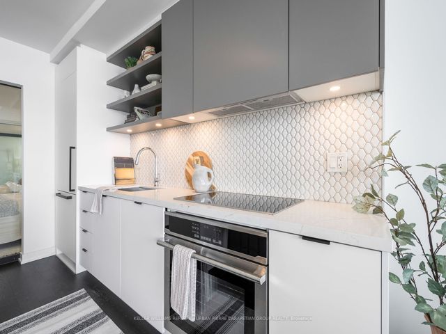609 - 57 Brock Ave